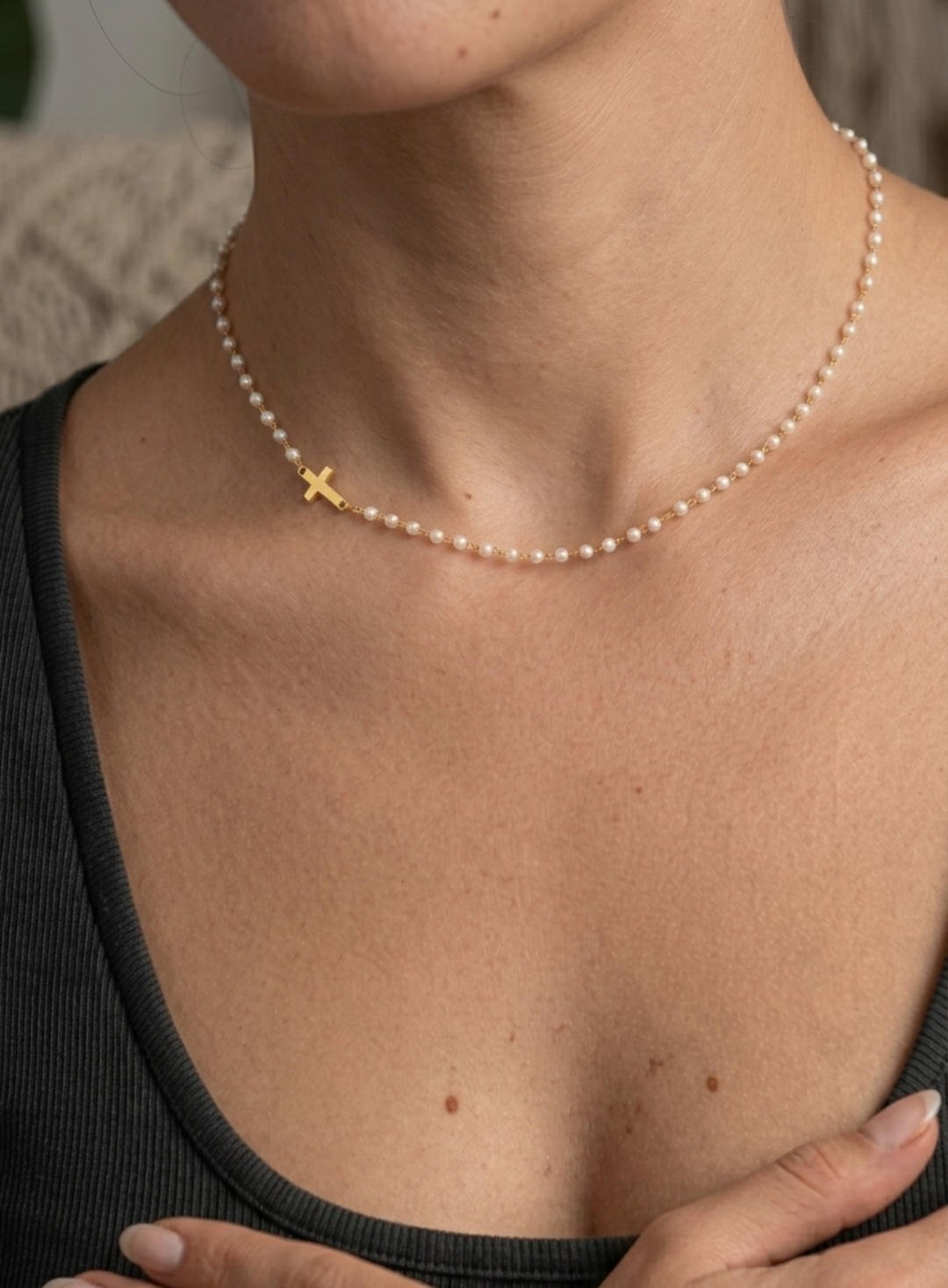 Collar con Cruz y Perlas